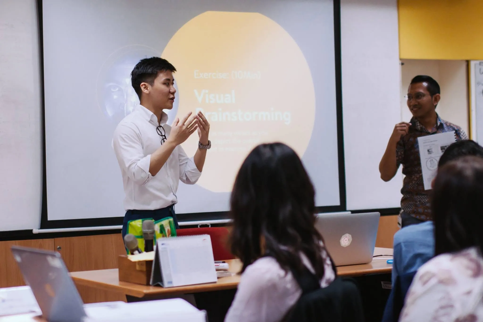 Eugene Cheng teaching a visual brainstorming exercise at Astra Financial in Jakarta
